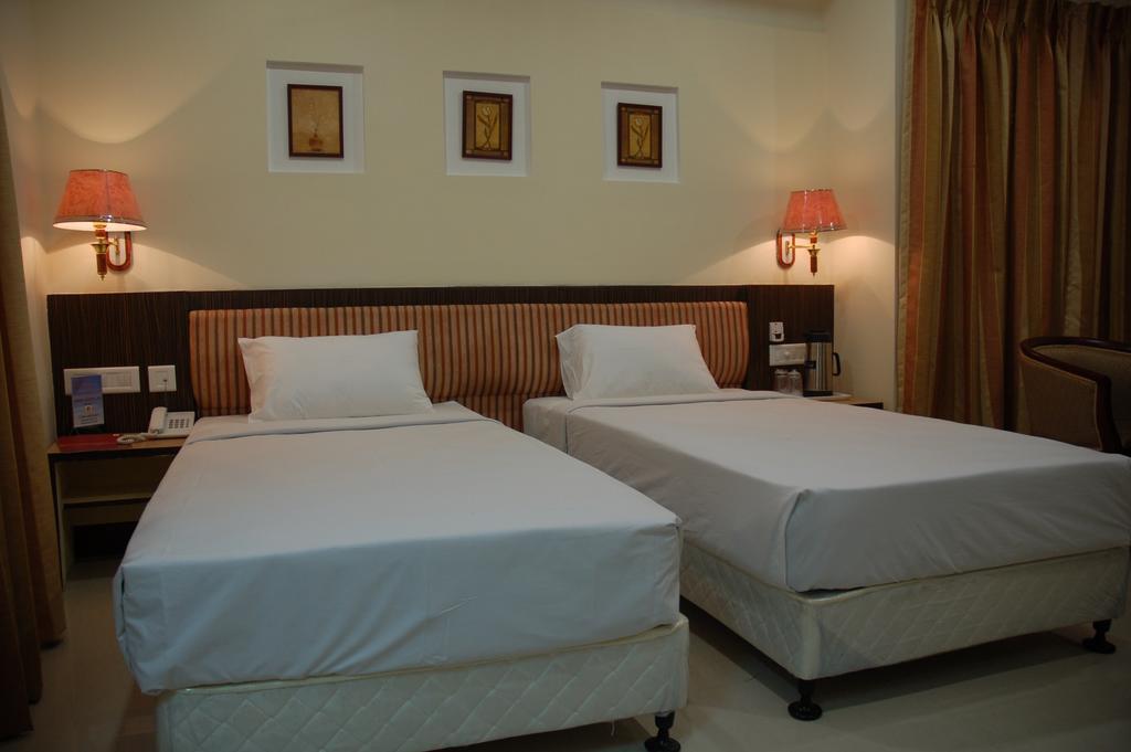 Hotel Sitara Royal Гайдарабад Номер фото
